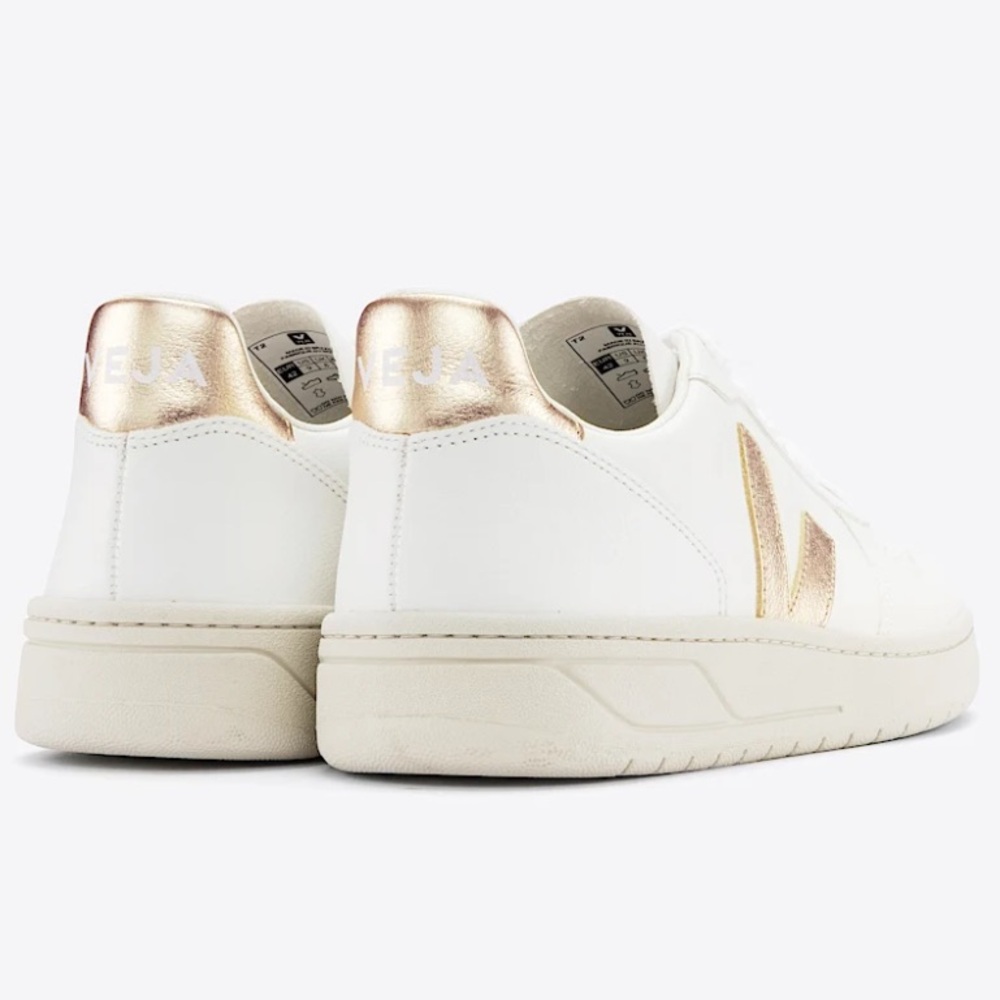 VEJA V-10 Bicolor Metallic Low-Top Sneakers in Extra White Plantine - Picture 2 of 12